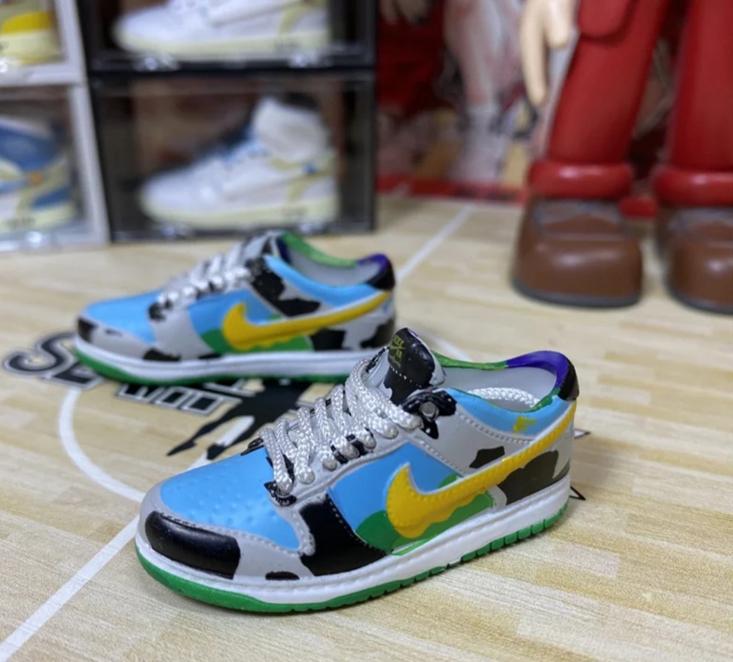 Porte-clés mini sneakers Nike SB dunk low « Ben&Jerry’s »